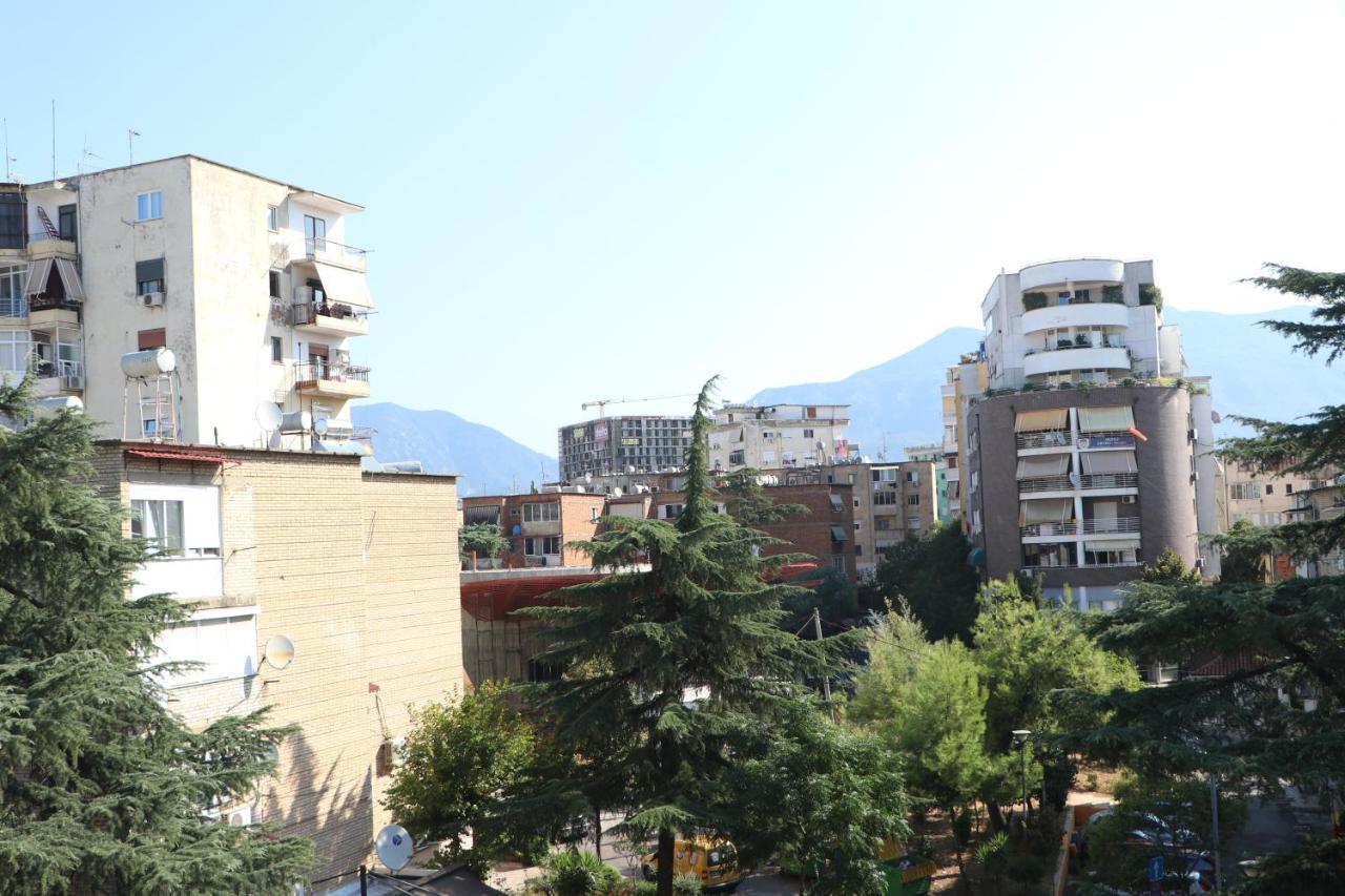 Pine Apartment Tirana Zewnętrze zdjęcie