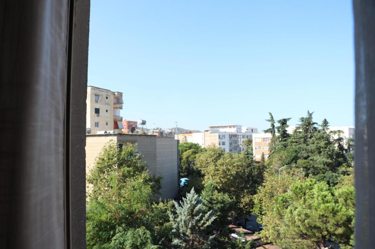 Pine Apartment Tirana Zewnętrze zdjęcie